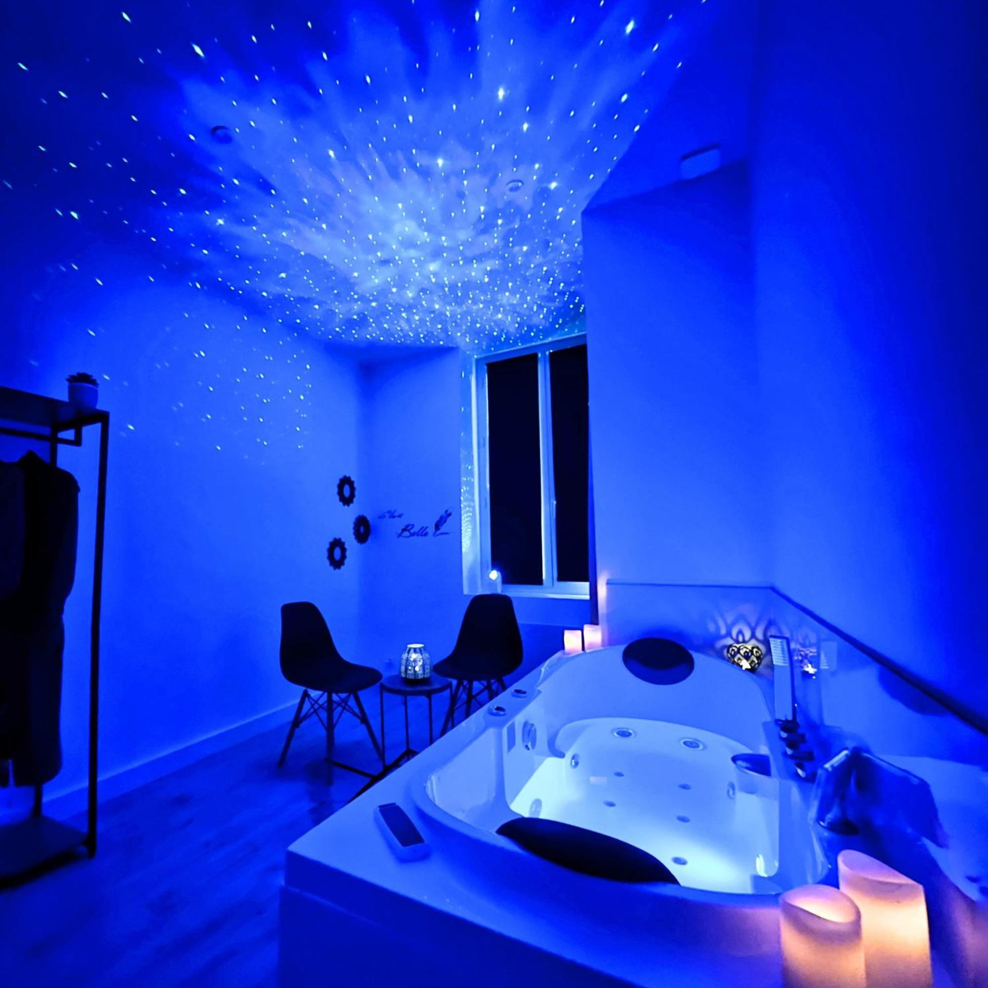 Cinema & Jacuzzi Aux Etoiles - Casabianca Suite Сент-Этьен Экстерьер фото
